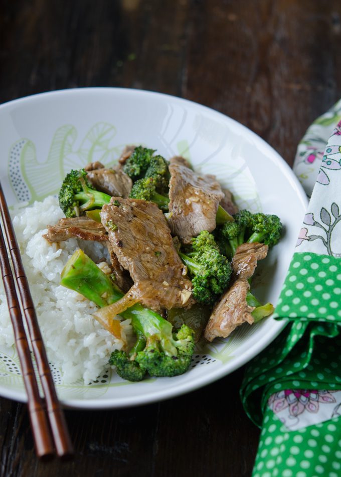 This direct beef and broccoli stir-fry tastes better than a Chinese takeout.