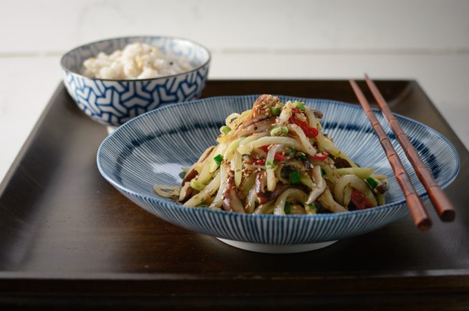 Chayote Mushroom Stir-fry is cooked with garlic and chili.