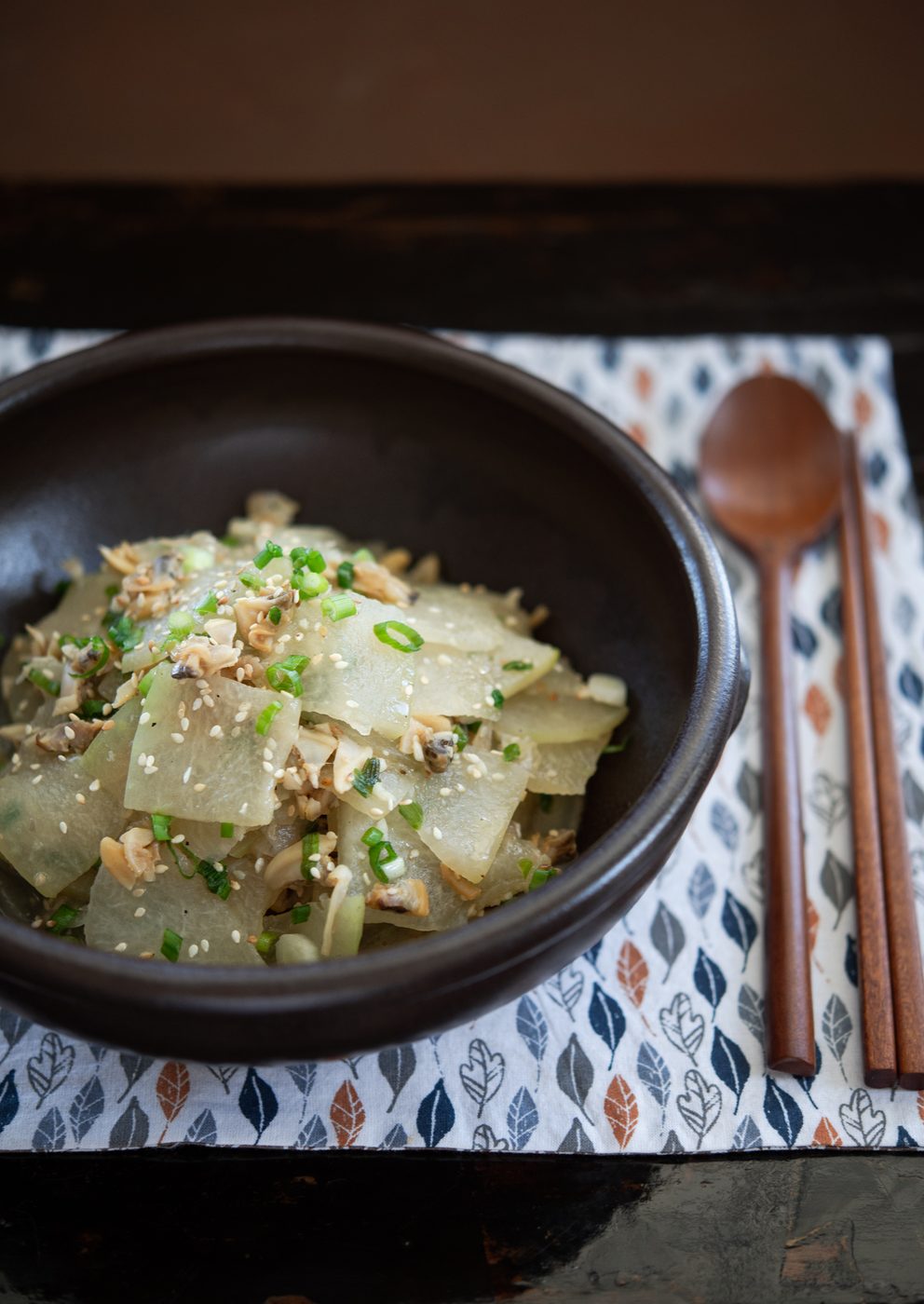 Mild and mellow winter melon is stir-fried with clams and makes a great to serve as side dish or rice bowl