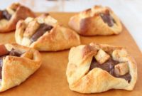 Creamy Apple Cinnamon Danish Delight