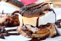 Gooey S’mores Cinnamon Rolls