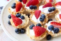 Flaky Berry Cream Cups