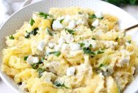 Creamy Spinach Artichoke Spaghetti Squash Bake