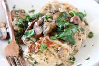 Whole30 Garlic Mushroom Spinach Chicken