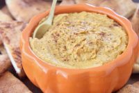 Autumn Spiced Pumpkin Hummus with Sweet Cinnamon Dippers