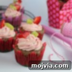 Zesty Strawberry Kiwi Cupcakes 11 Strawberry Kiwi Cupcakes