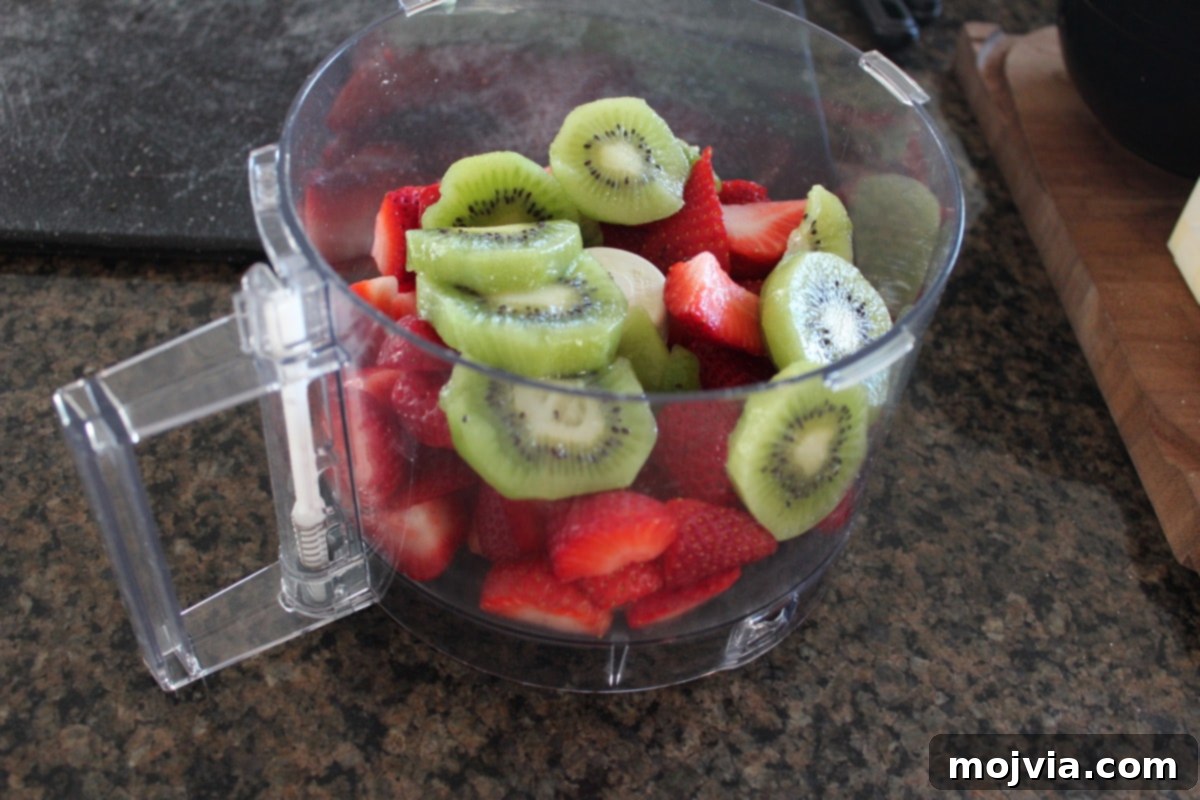 Zesty Strawberry Kiwi Cupcakes 4 Fresh strawberries and kiwi pureed in a Food Processor