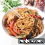 Easy Chicken Lo Mein Recipe