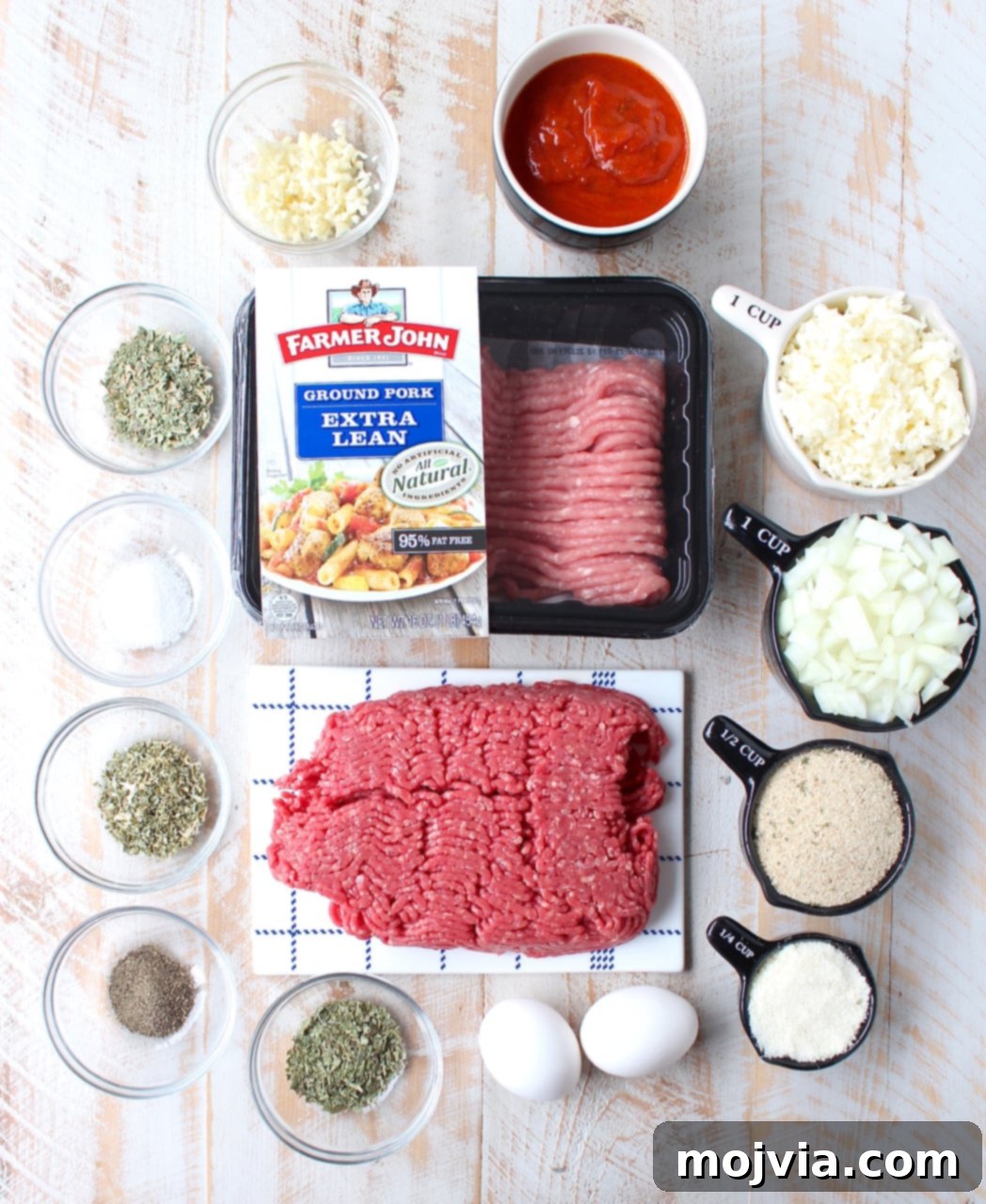 Love Loaf 3 This Italian Meatloaf recipe is easy to make & so delicious! It can be made into a heart shape for Valentine's Day, or made anytime of the year using a traditional meatloaf pan!
