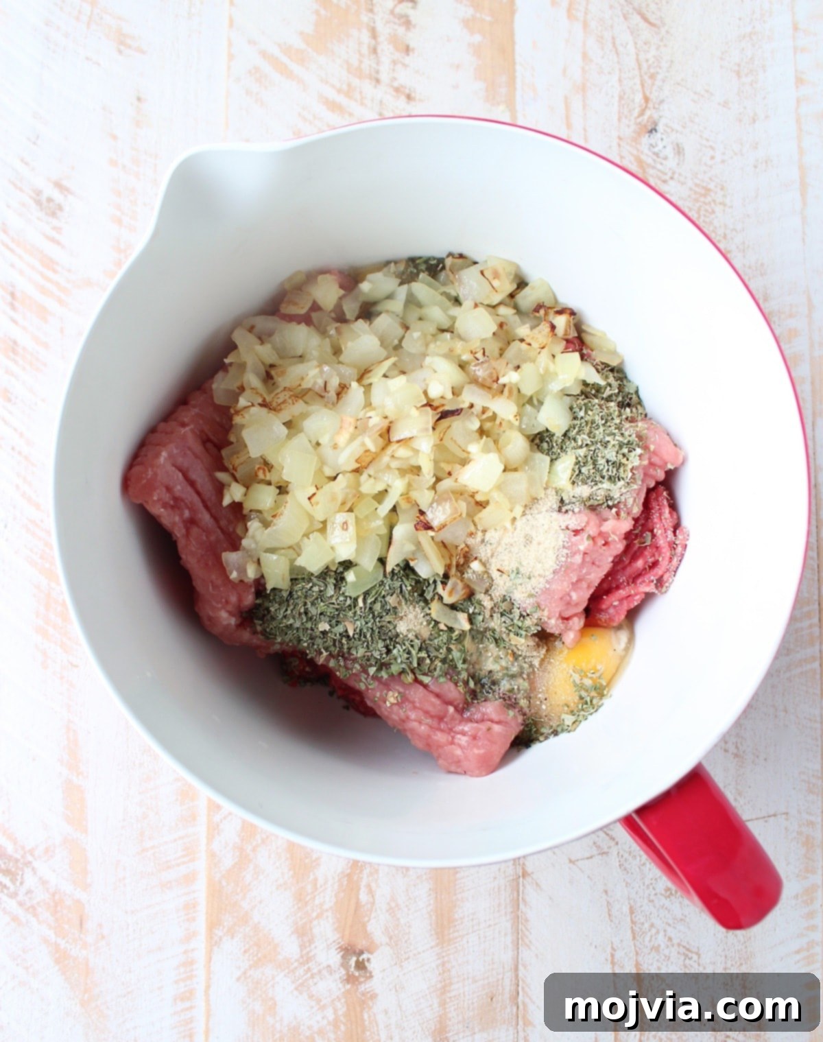 Love Loaf 4 This Italian Meatloaf recipe is easy to make & so delicious! It can be made into a heart shape for Valentine's Day, or made anytime of the year using a traditional meatloaf pan!