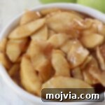 apple pie filling in bowl