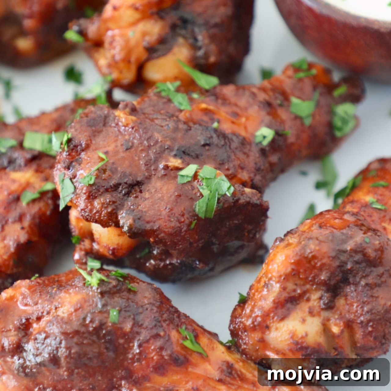 cooked chicken wings on plate