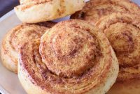 Cheddar-Stuffed Cornbread Rolls Recipe